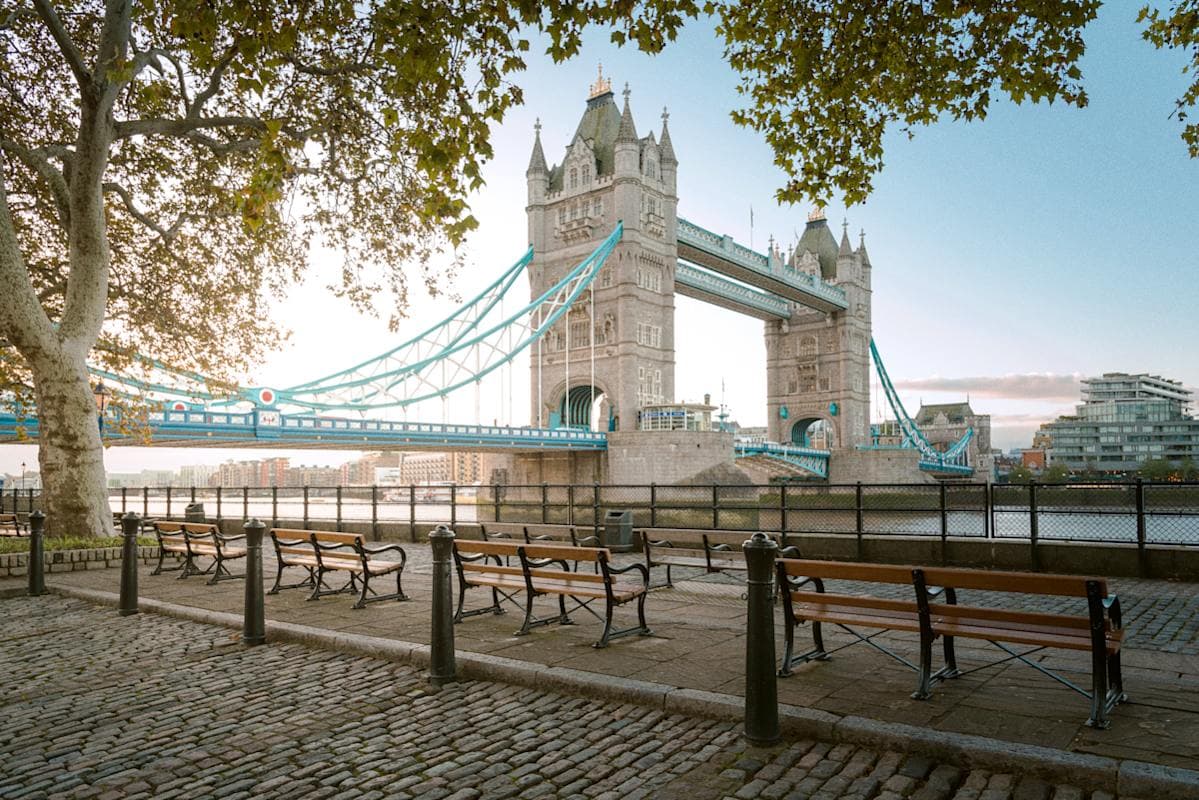 Book Your London City Escape